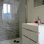 Hotel De La Grotte Aix-les-Bains