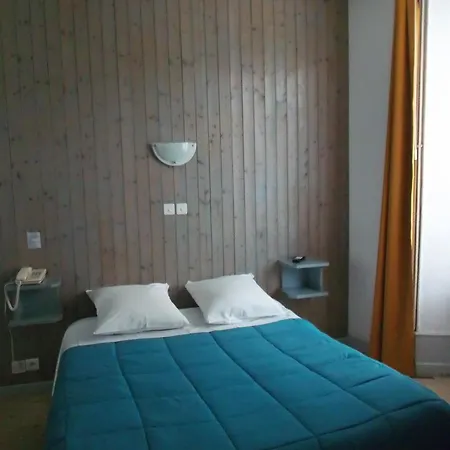 Hotel De La Grotte Aix-les-Bains