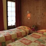 Hotel De La Grotte Aix-les-Bains