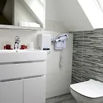 De La Grotte Aix-les-Bains